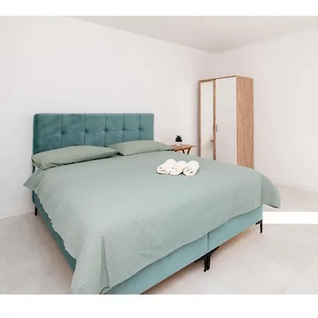 Villa Luxury Grey House *